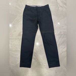 GAP Khakis Extra Slim Fit in Navy Blue
